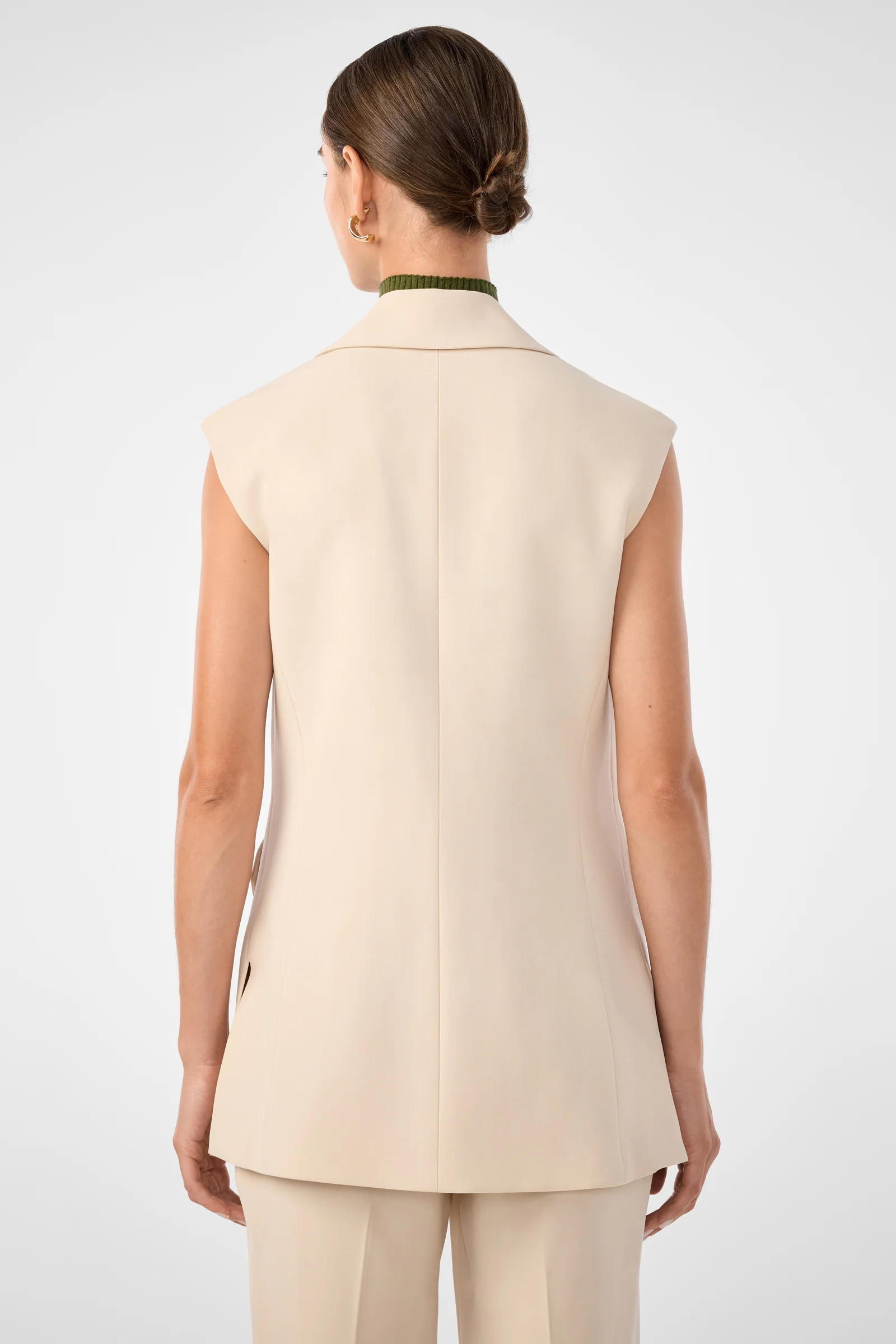 Baobab Sleeveless Jacket - Image 11