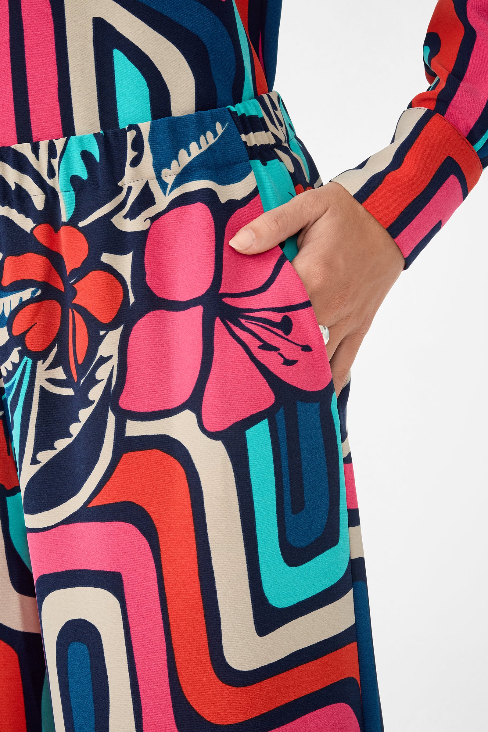Cubism Crop Pant - Image 5