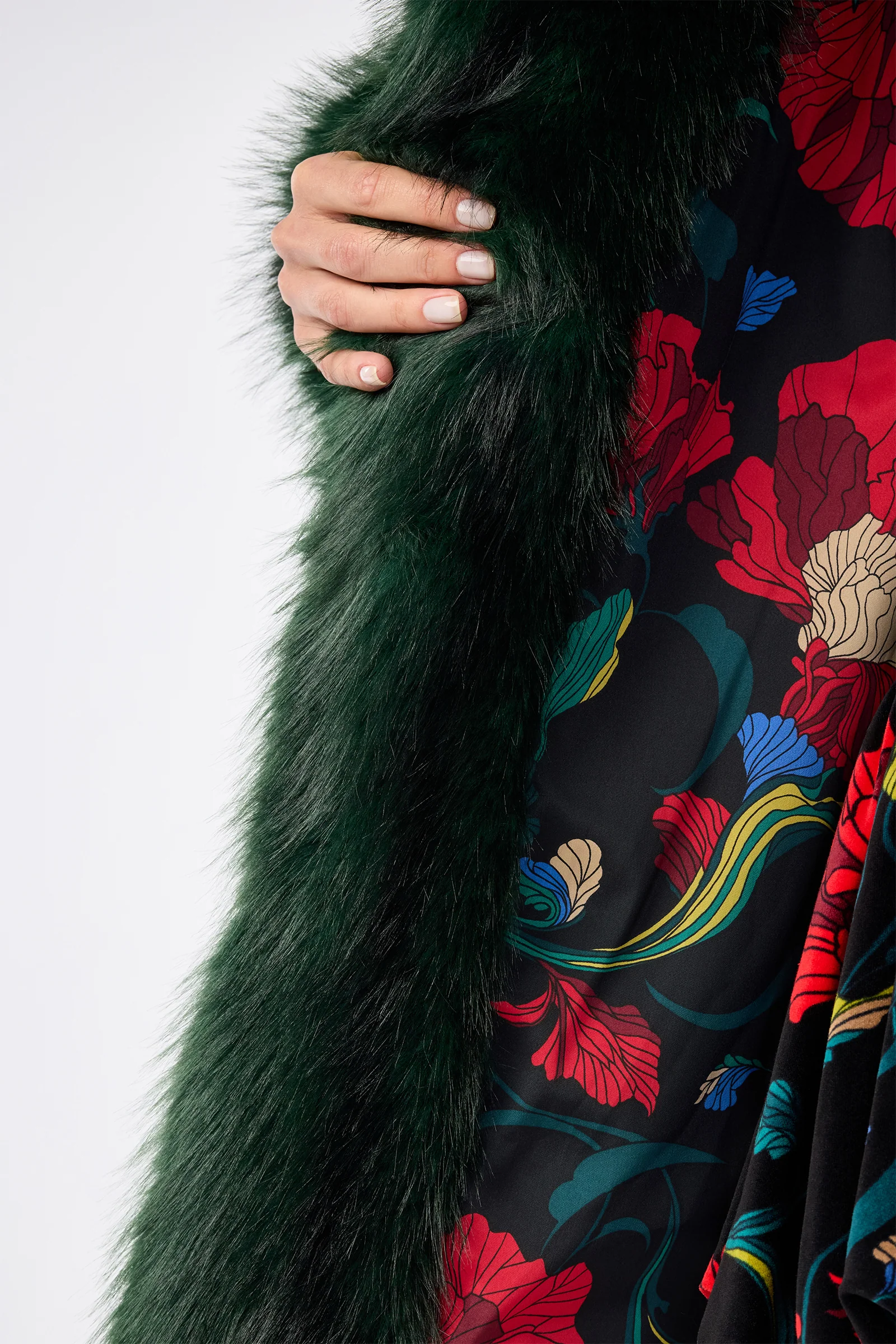 Dayos Faux Fur Coat - Image 6