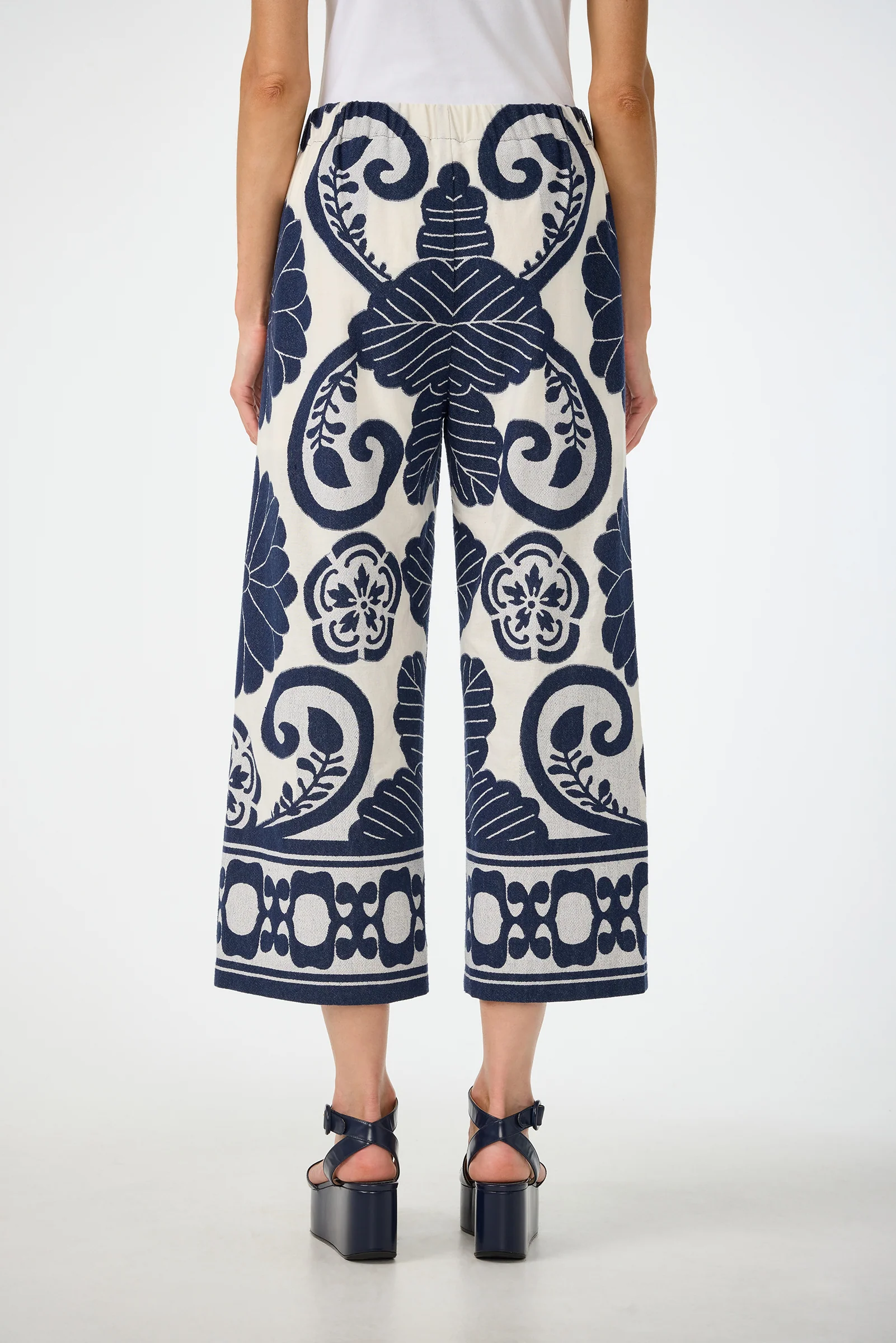 Estella Cropped Pant - Fuyuko Fil Coupe - Image 4