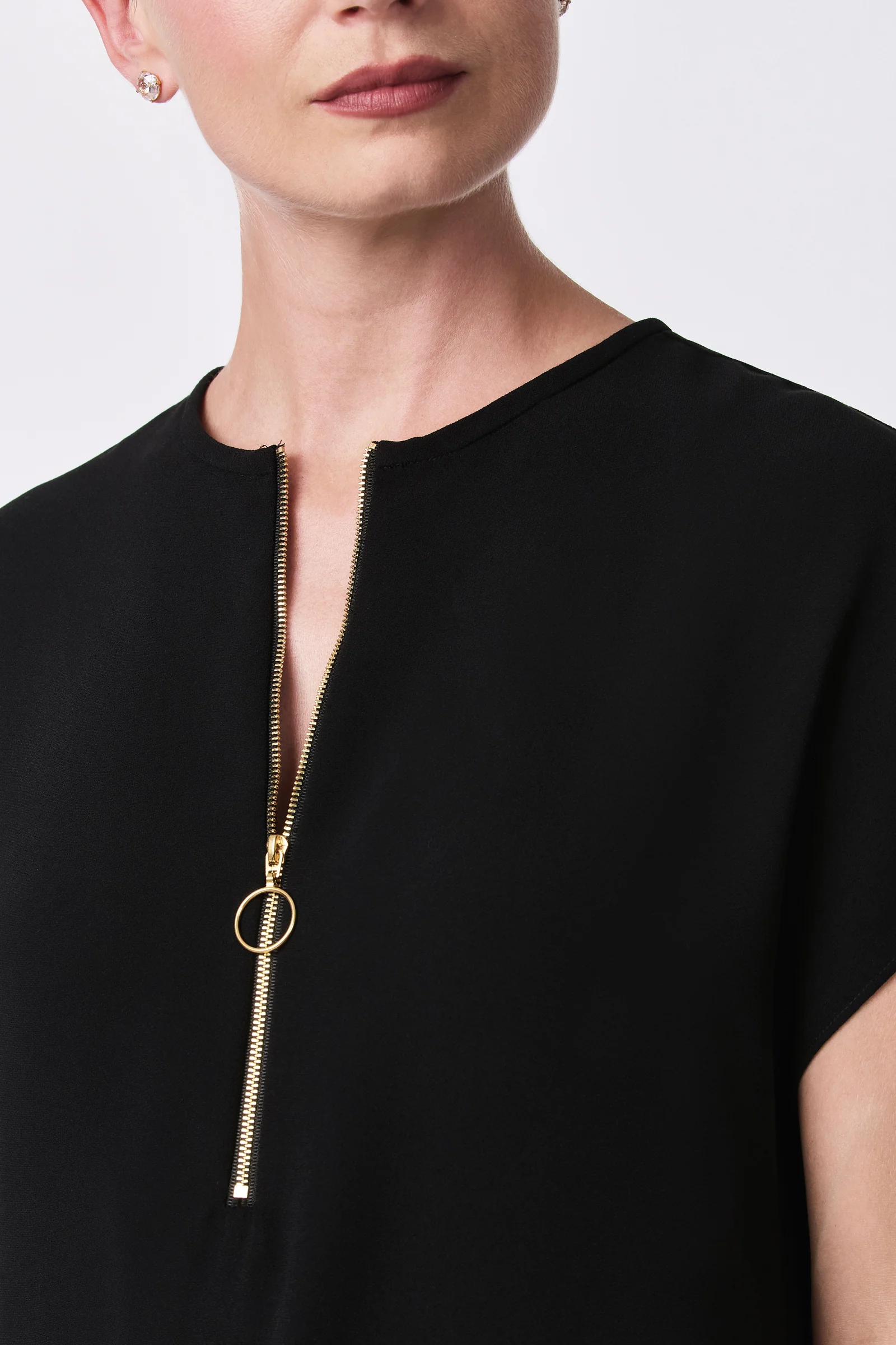 Hasil Short-Sleeve Shift Dress - Image 4