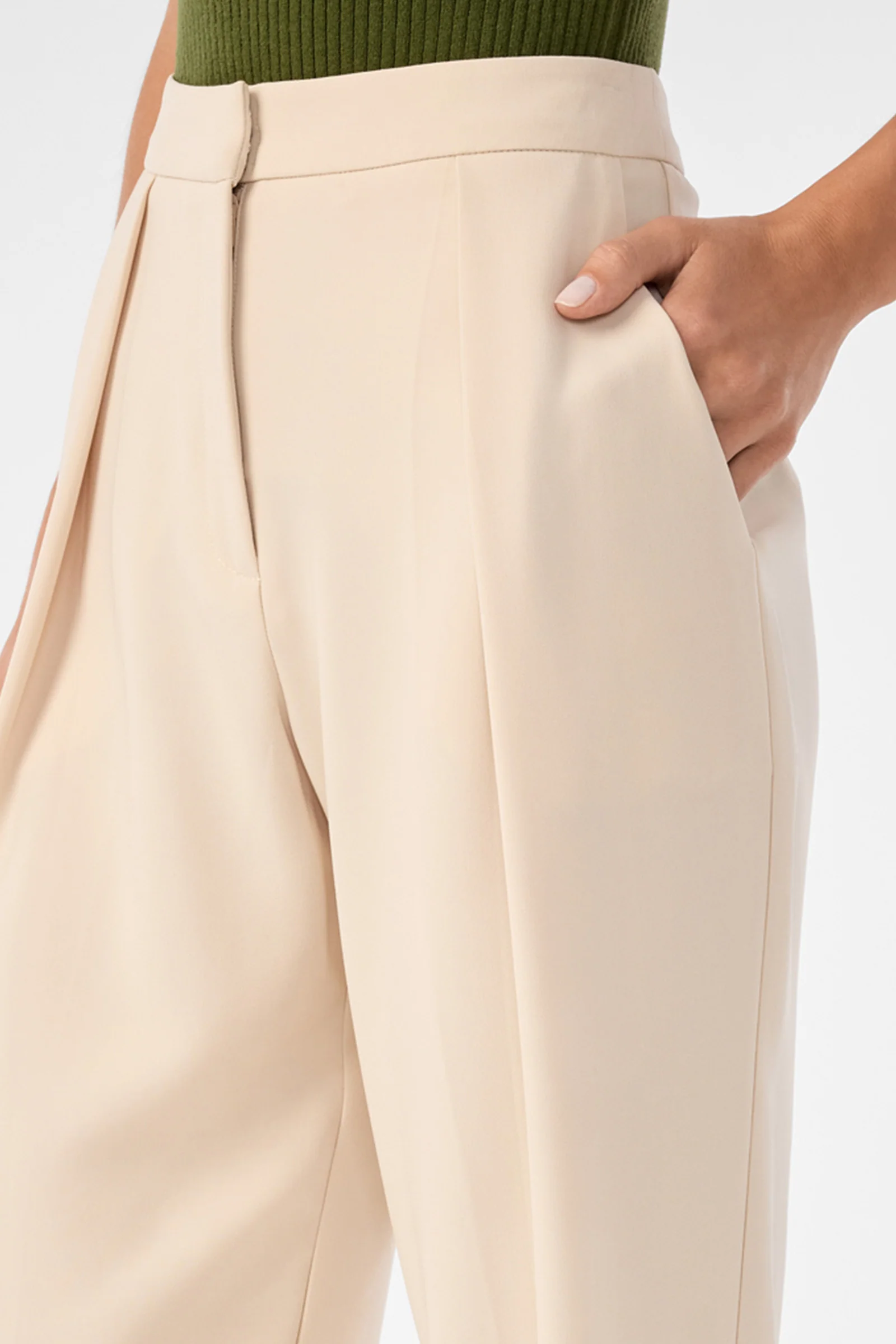 Larch Tailored Cropped Pant - Image 10
