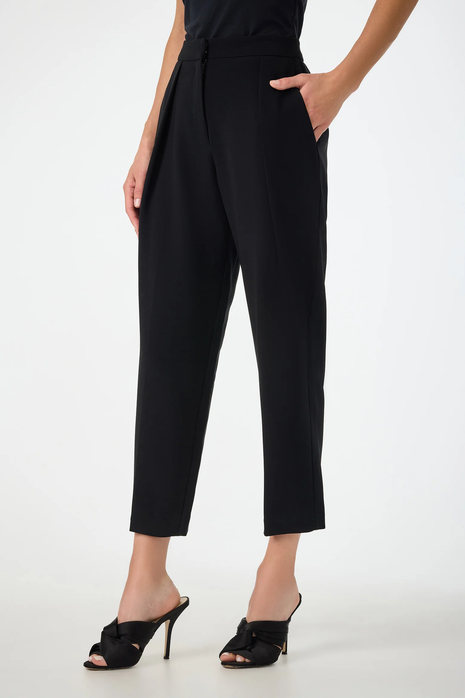 Larch Tailored Cropped Pant - Image 3