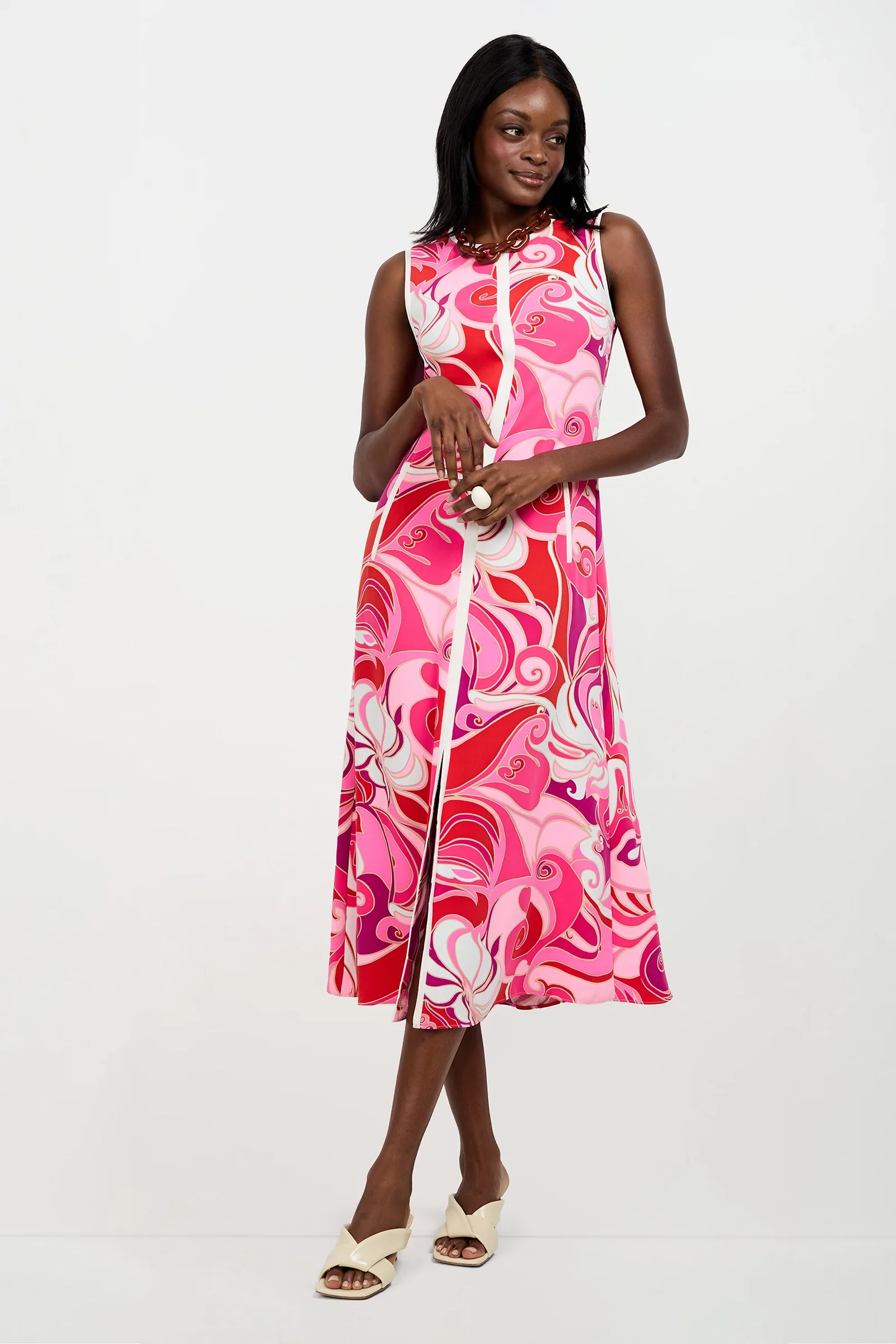 Magnifique Sleeveless Dress - Image 2