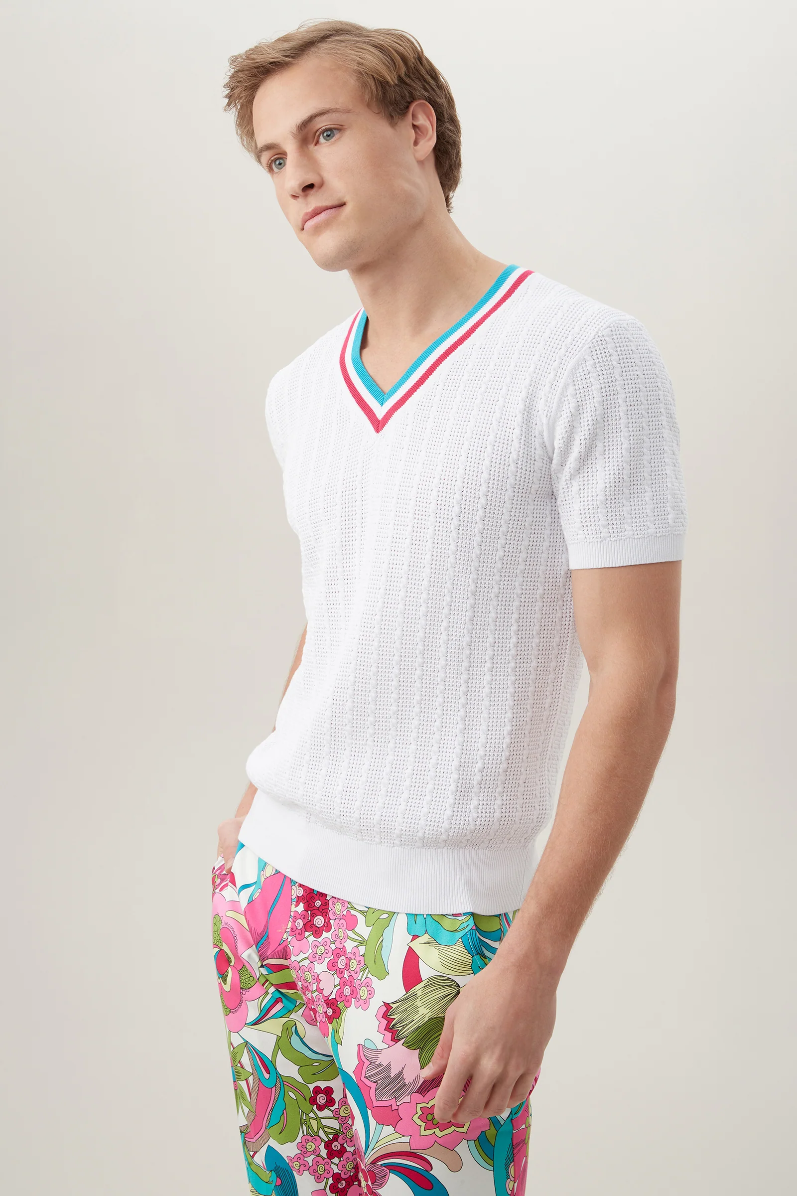 Mateo Short Sleeve V Neck - Image 5