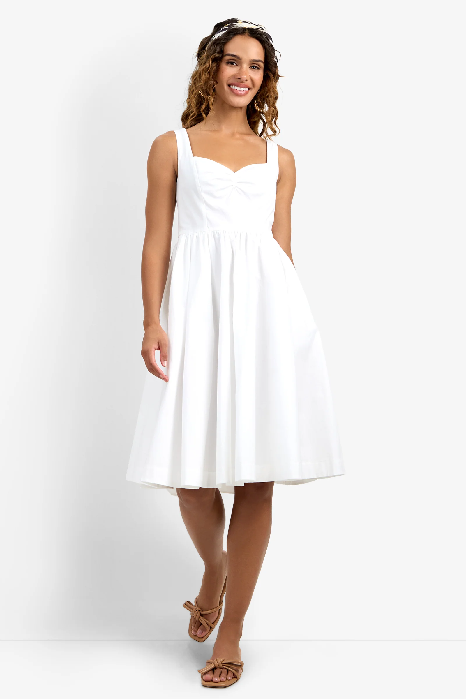 Mirabello Sweetheart Neck Midi Dress