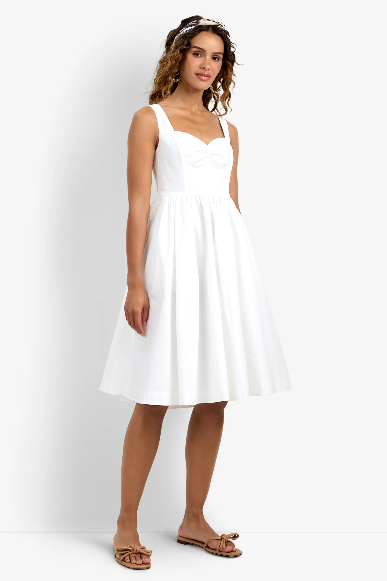 Mirabello Sweetheart Neck Midi Dress - Image 4