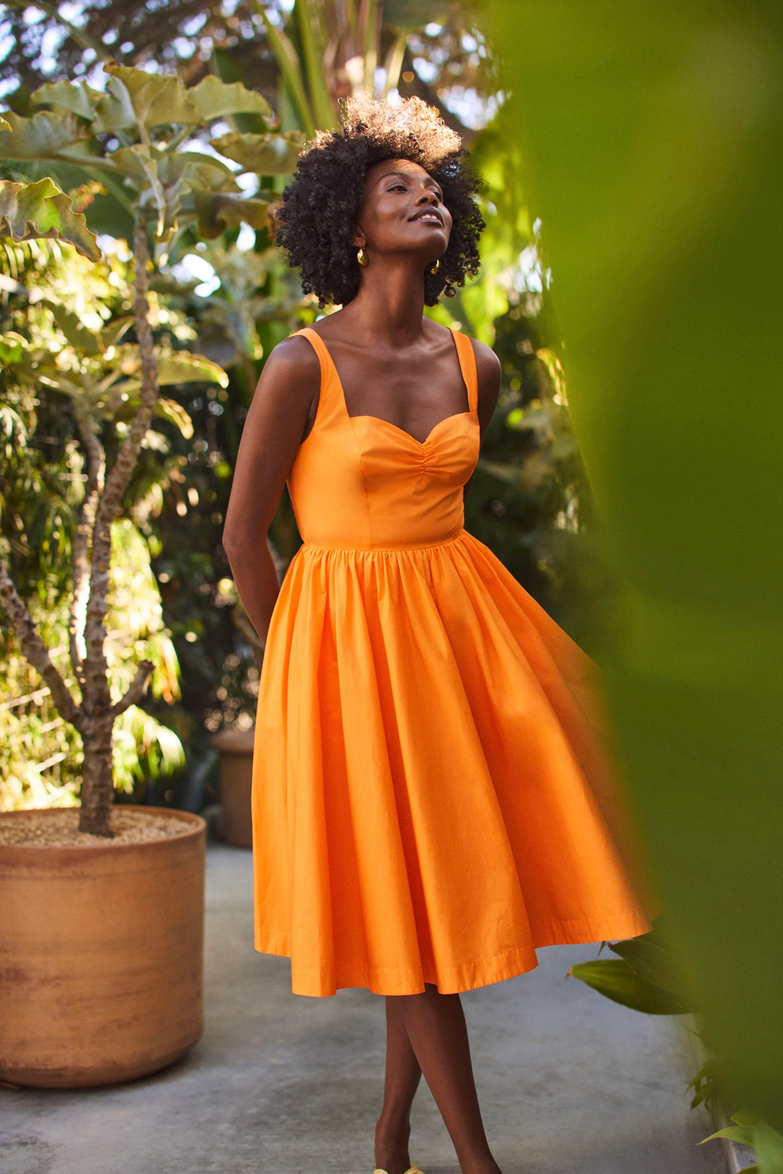 Mirabello Sweetheart Neck Midi Dress - Image 8