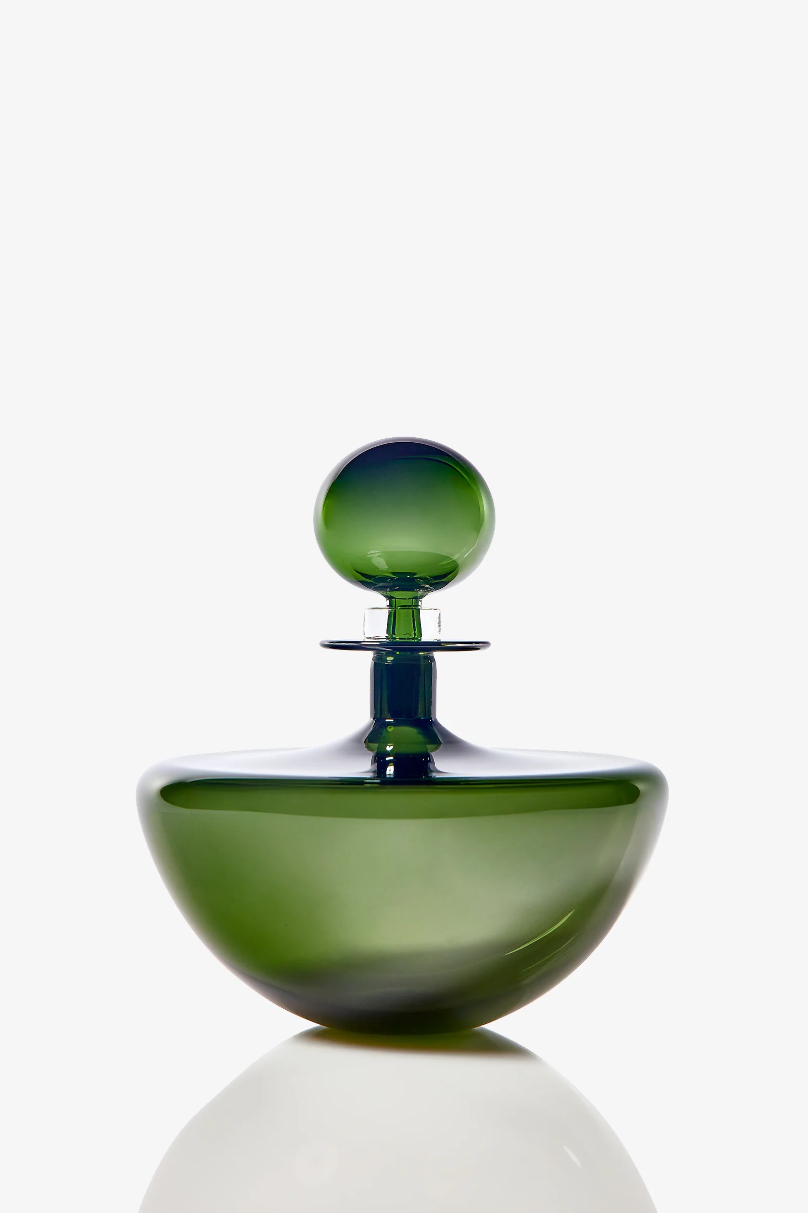 Petite Low Arc Decanter - Image 7