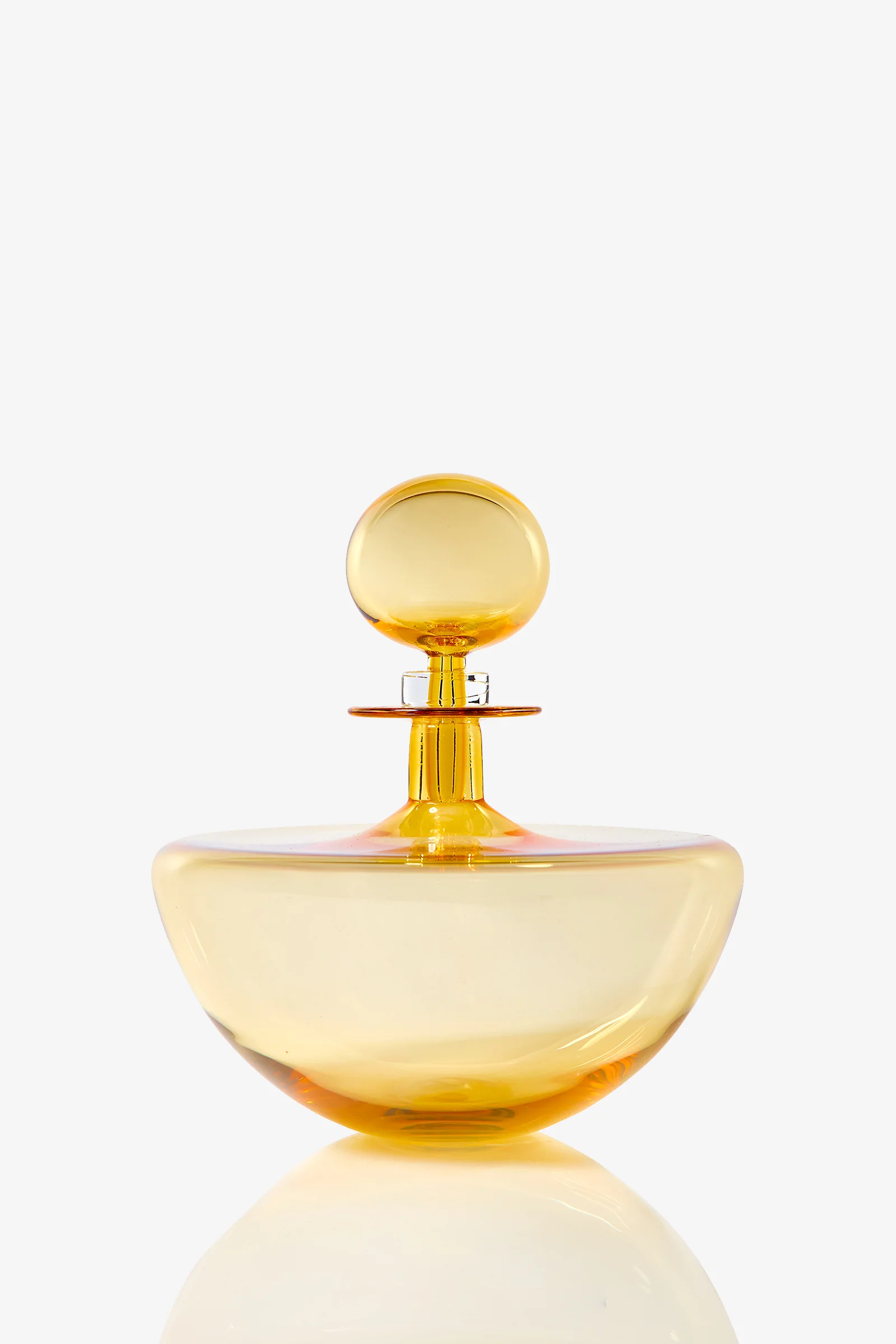 Petite Low Arc Decanter - Image 9