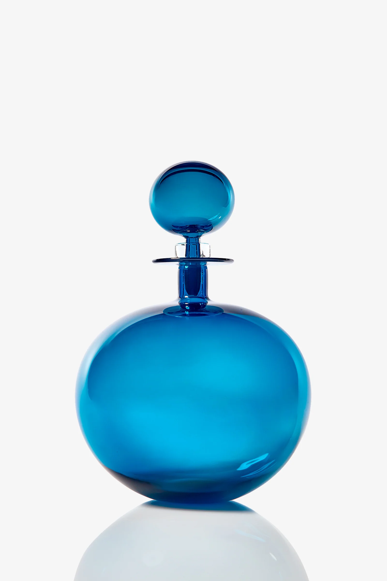 Petite Low Round Decanter - Image 5